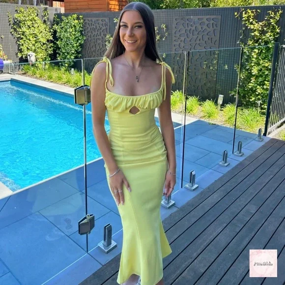 knee length dresses for ladies Yellow Lace Square Neck A-Line Midi Dress
